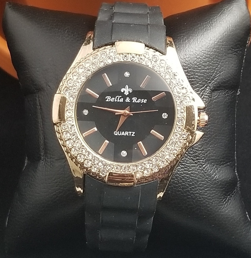 BELLA & ROSE QUARTZ WATCH